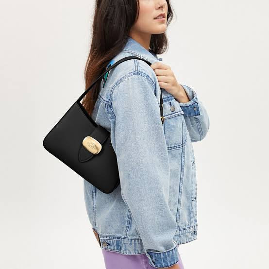 COACH OUTLET - Eliza Shoulder Bag - Negra